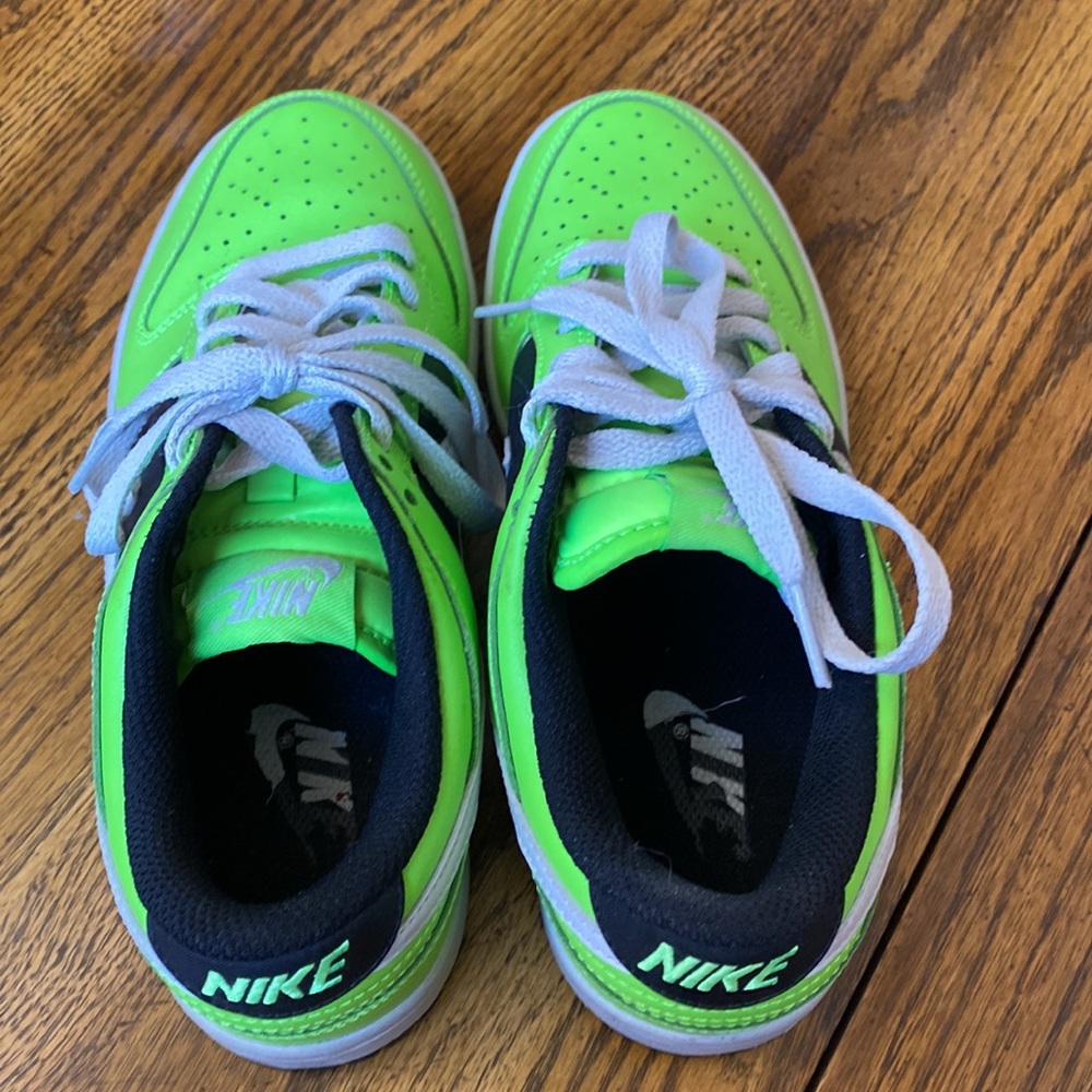 Nike Dunks - Picture 4 of 11